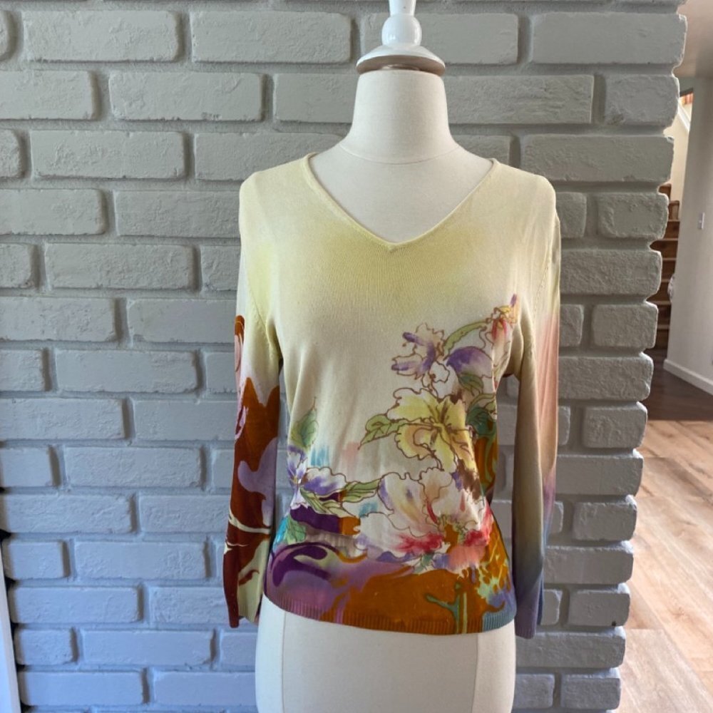 Mechant Floral V-Neck Sweater in Cream, Purple, Brown, Green